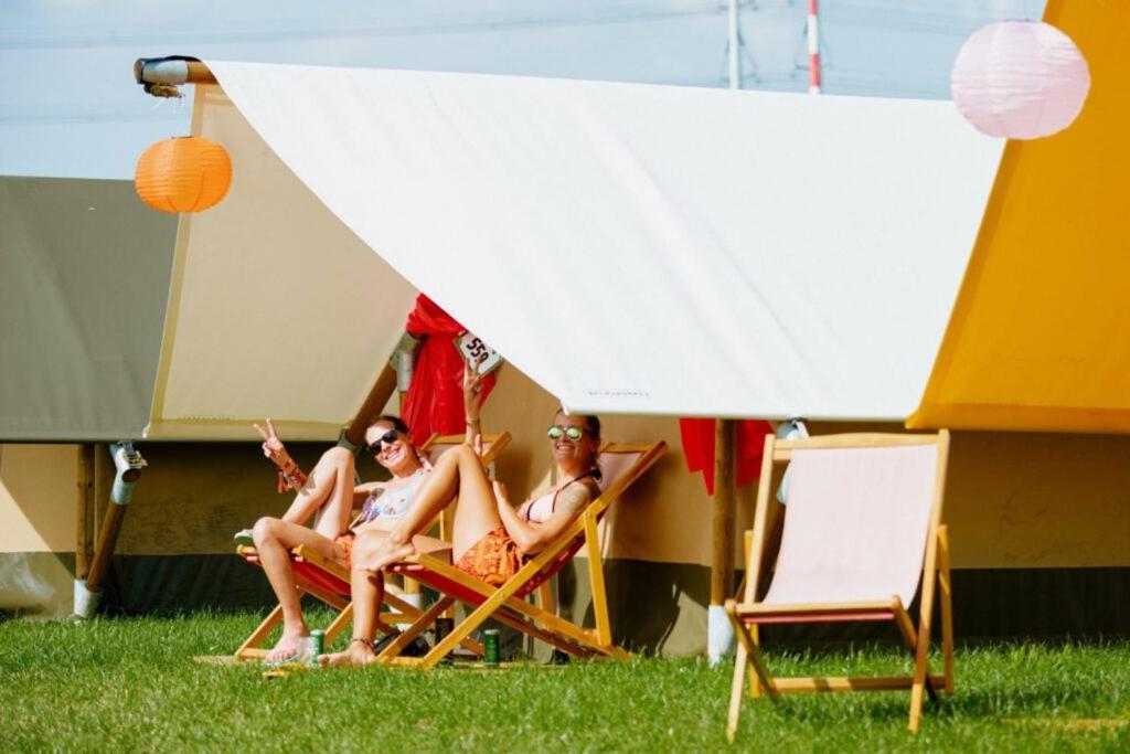 100 Jaar Tt Circuit Assen 2025 Glamping Incl Stroom Екстериор снимка
