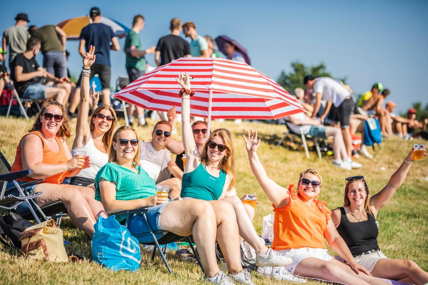 100 Jaar Tt Circuit Assen 2025 Glamping Incl Stroom Екстериор снимка
