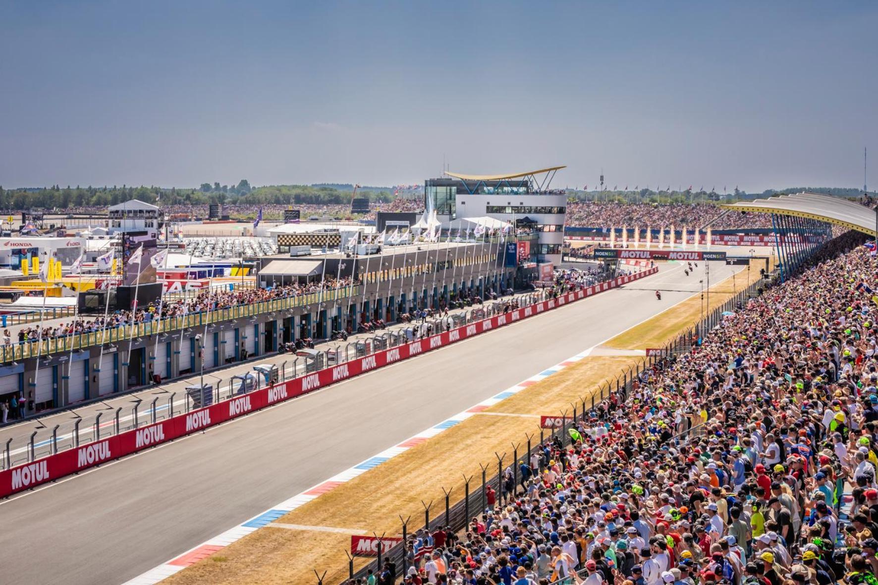 100 Jaar Tt Circuit Assen 2025 Glamping Incl Stroom Екстериор снимка