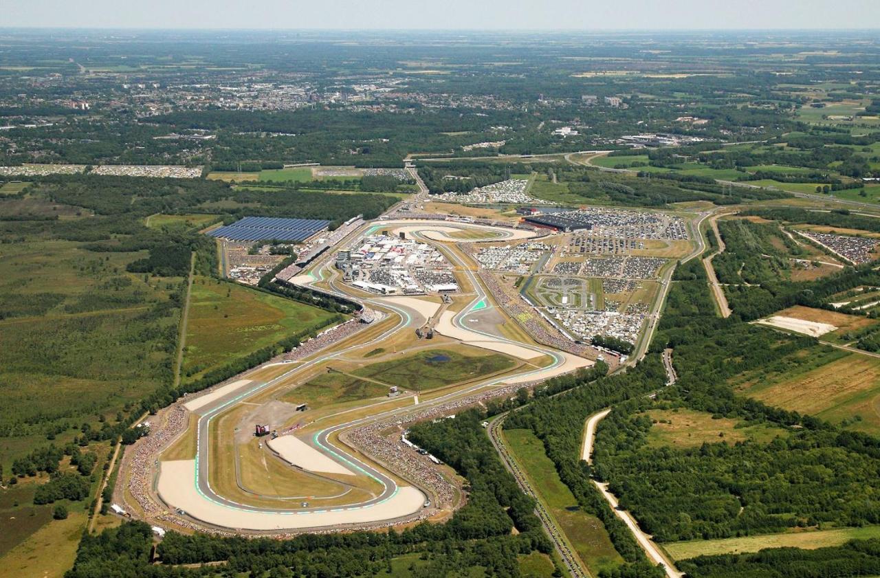 100 Jaar Tt Circuit Assen 2025 Glamping Incl Stroom Екстериор снимка